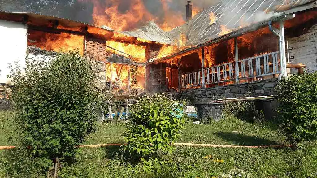 Požár v Štědrákově Lhotě