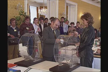 30 let zpět: Vylosování čísel pro volební subjekty