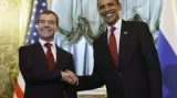 Medveděv s Obamou na jeho první návštěvě Moskvy
