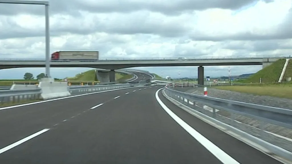 Dostavba dálnice D1