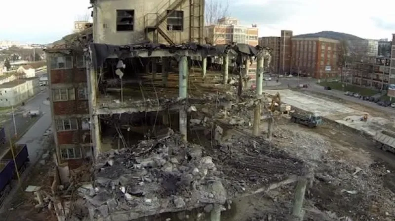 Demolice Baťovských budov ve Zlíně