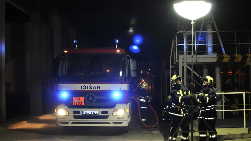 Hasiči temelínské elektrárny cvičili s novou technikou