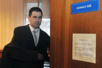 Pančovaný alkohol: Deset a osm let za smrt tří lidí