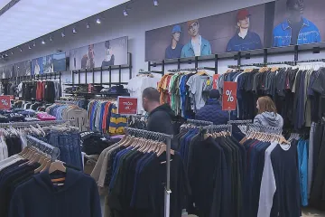 Spotřebitelská novela upravuje reklamace, nákup v e-shopech i informace u slev