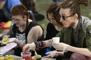 První máj oslavili politici, anarchisté i studenti, průvod ve Zlíně navázal na baťovskou tradici