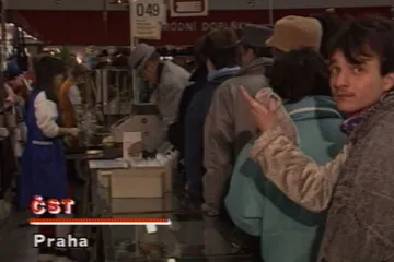 30 let zpět: Stříbrná neděle v Praze