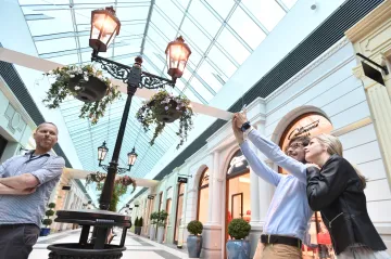 Po dlouhé době si Češi pochvalují, jak se jim daří. Roste spokojenost s platy i nabídkou míst