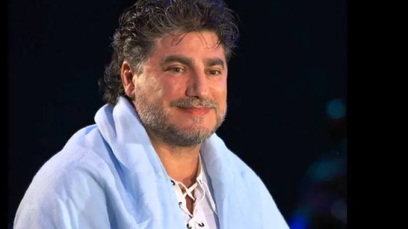 José Cura