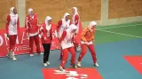 Íránské volejbalistky hrají zahalené