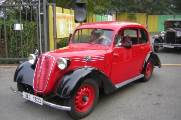 Setkání veteránů a jízda do vrchu Pražská noblesa