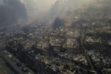 Při lesních požárech v Chile zemřelo nejméně patnáct osob