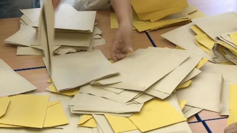 Lidovci: Češi by mohli volit i ze zahraničí