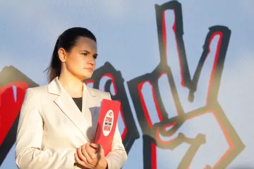 Do Česka přijede v červnu vůdkyně běloruské opozice Cichanouská