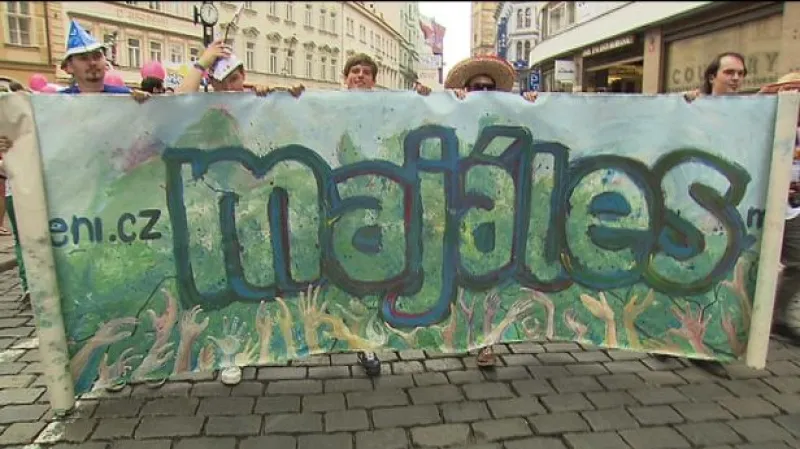 Na pražském Majálesu zahrály studentské kapely