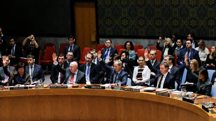 Pro rezoluci o příměří v Sýrii nakonec zvedlo ruku všech 15 členů Rady bezpečnosti