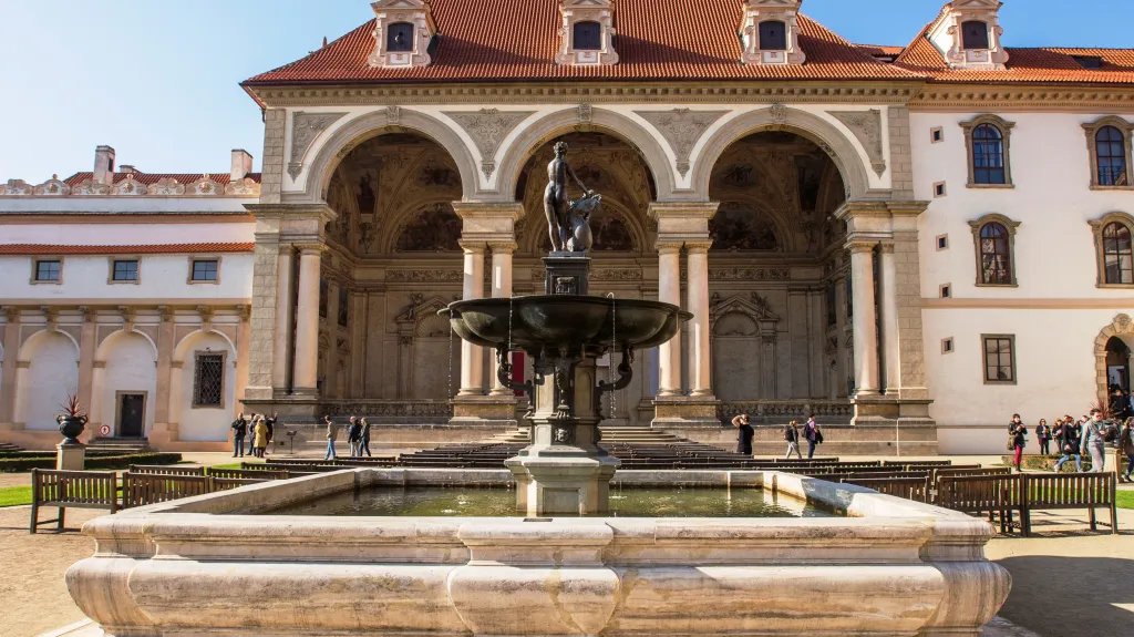 Valdštejnský palác - sídlo Senátu