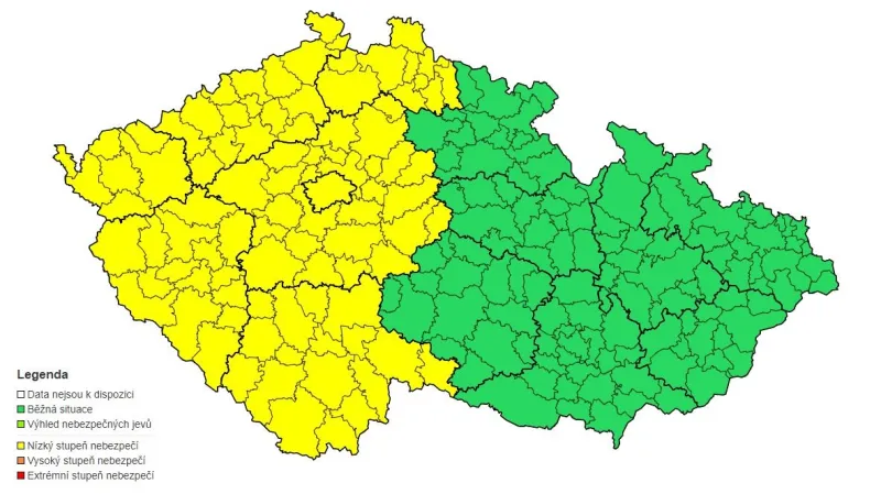 Výstraha ČHMÚ před silnými bouřkami