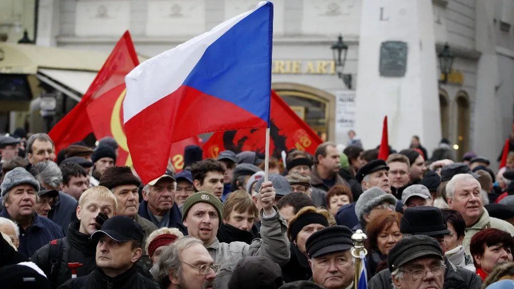 Happening pohřbívání demokracie, 17. listopadu 2011