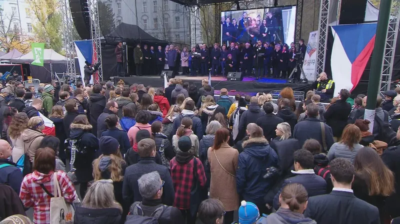 Pietní akt na pražském Albertově