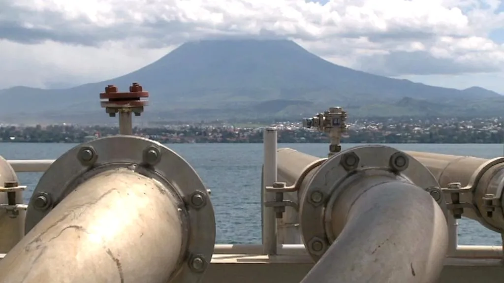 Těžba plynu na jezeře Kivu