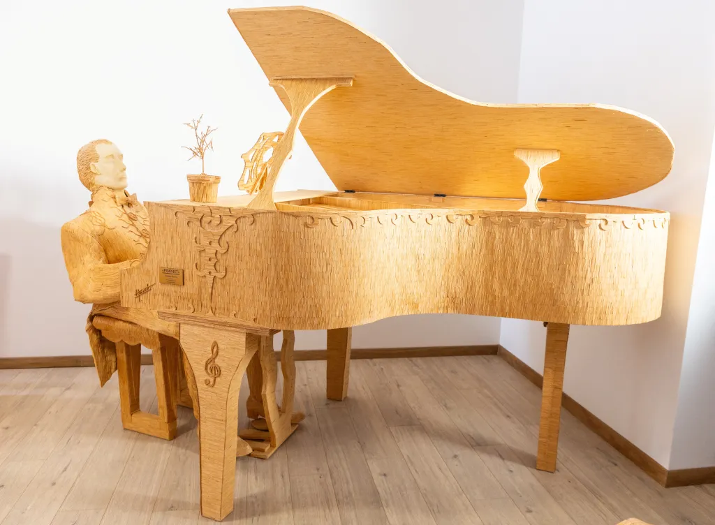 Dílo s názvem „Pianista“ je vytvořeno z 210 tisíc zápalek