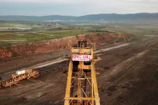 Aktivisté obsadili rypadla na Teplicku a Chomutovsku, zastavili těžbu v dolech