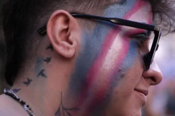 Lidé v Česku si už smí změnit pohlaví bez kastrace