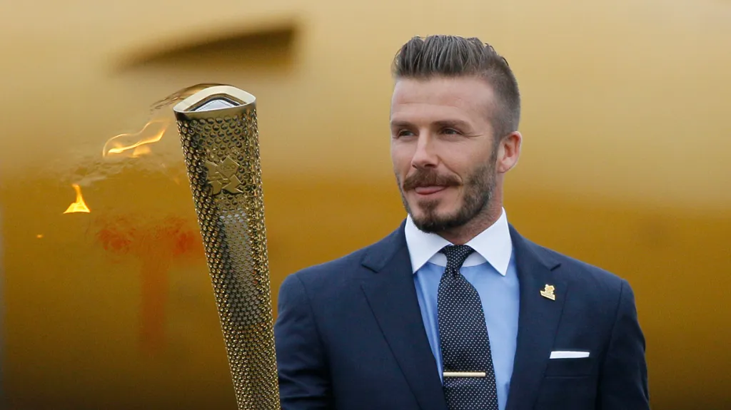 David Beckham s olympijskou pochodní