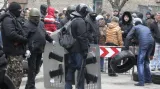 Události: Východ Ukrajiny stále neklidný - pnutí pokračuje ve Slavjansku
