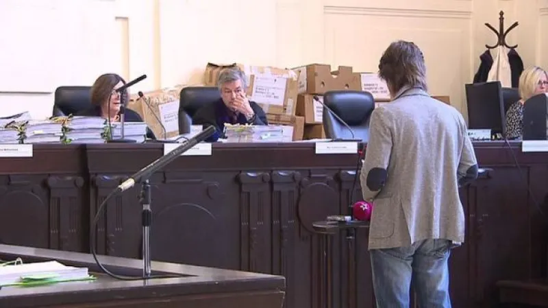 Události: Vlasák odmítl před soudem vypovídat