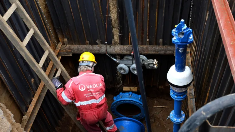 Vodohospodáři zkoumají potrubí kamerovým systémem