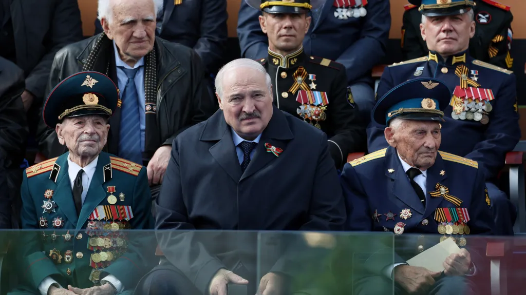 Běloruský vůdce Alexandr Lukašenko na moskevské vojenské přehlídce