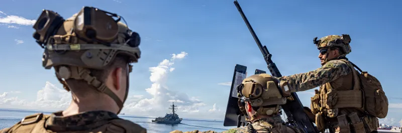 Armáda USA oznámila další vlnu úderů na Írán, který hlásí exploze