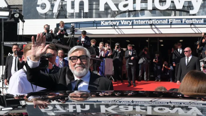 Jiří Bartoška na filmovém festivalu v Karlových Varech
