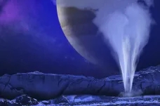 Život na Jupiterově měsíci? Sonda prolétla u Europy vodním gejzírem, potvrdila analýza