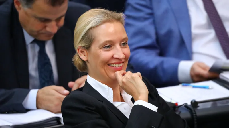 Alice Weidelová vyzvala kancléřku k rezignaci