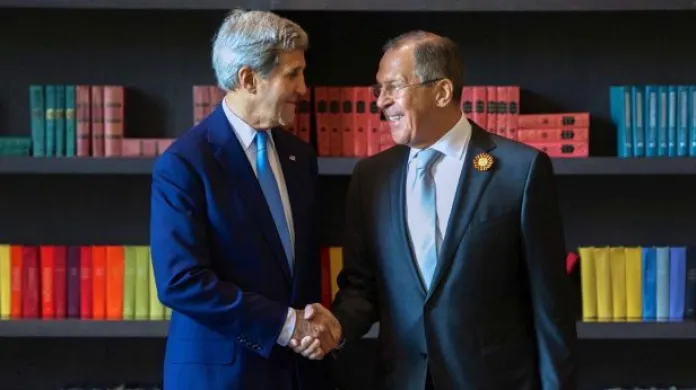 Lavrov označil setkání s Kerrym za "báječné"