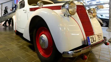 Z výstavy automobilů Jawa v Národním technickém muzeu