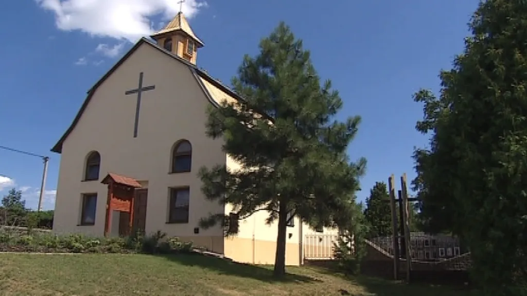 Zvon na kapli v Ježkovicích už může zvonit denně