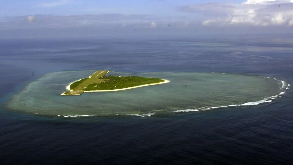 Jeden ze skupiny Spratlyho ostrovů v JIhočínském moři (ilustrační foto)