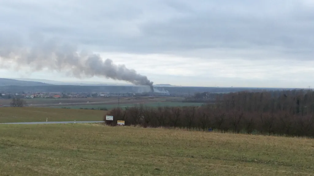 V Tlumačově vypukl rozsáhlý požár