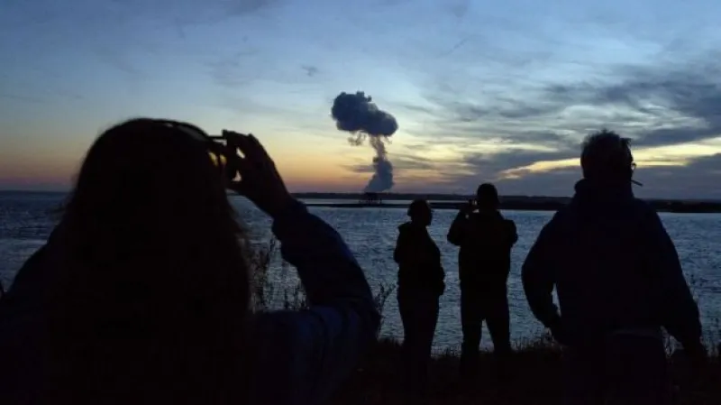 USA vyšetřují výbuch rakety těsně po startu