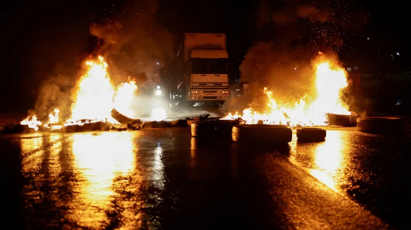 Bolsonarovi příznivci zablokovali silnice