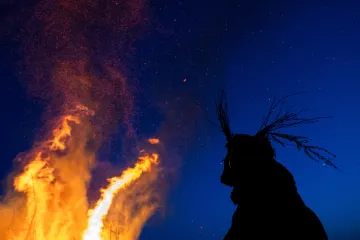 Nechtějí, aby jim někdo říkal, v co mají věřit, vysvětluje religionista vzestup pohanství
