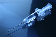 Lékaři testují očkování proti melanomu. Vakcína je založená na principu mRNA