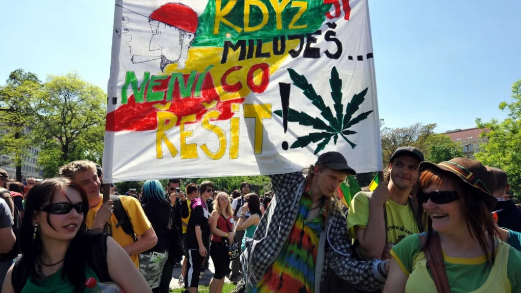 Účastníci demonstrace za legalizaci marihuany