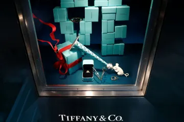 Francouzská skupina LMVH kupuje americké klenotnictví Tiffany