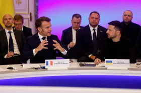 Evropští lídři dohodli v Kyjevě příměří, pohrozili sankcemi. Nezastrašíte nás, zní z Moskvy