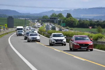 Provoz na dálnici D10 je po demolici mostu plně obnoven
