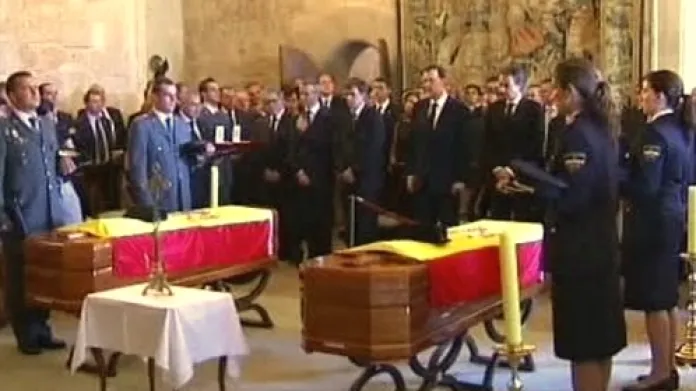 Pohřeb obětí pumového útoku na Mallorce